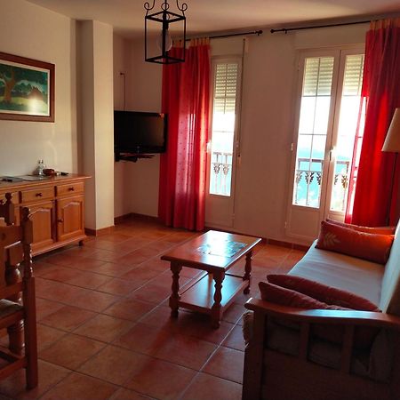 Apartamento Avenida Del Parque Cazorla Ngoại thất bức ảnh